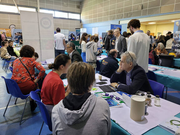 Carrefour des métiers de Mourenx - La Chimie se mobilise